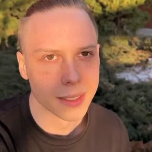 🥰 Стикер «Янчик» для Telegram