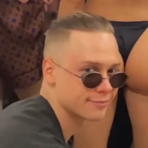 😂 Стикер «Янчик» для Telegram