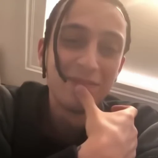 😊 Стикер «ЯНИКС» для Telegram
