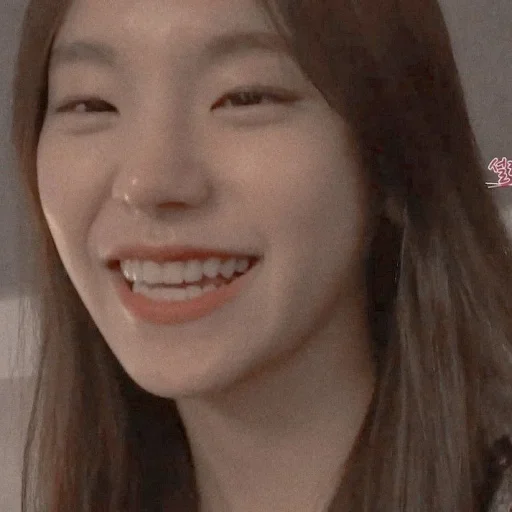 🌸 Стикер «Yeji» для Telegram