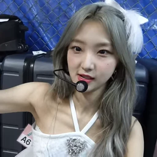 🥟 Стикер «yeojin» для Telegram