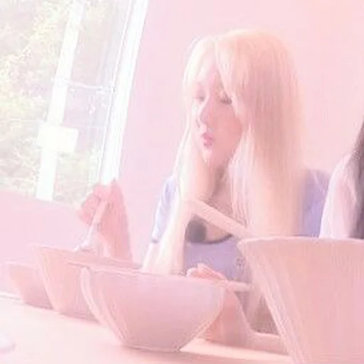 🌸 Стикер «gowon loona» для Telegram