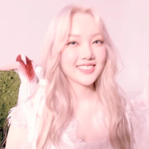 🌸 Стикер «gowon loona» для Telegram
