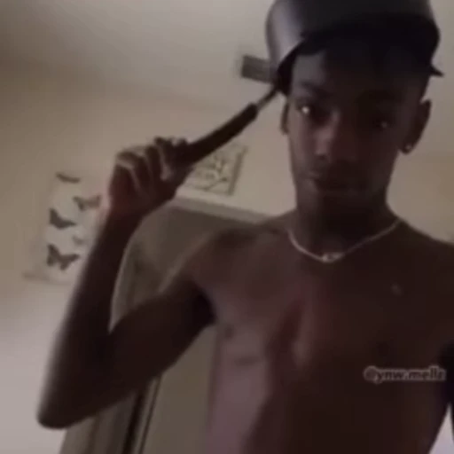 🌟 Стикер «YNW Melly» для Telegram