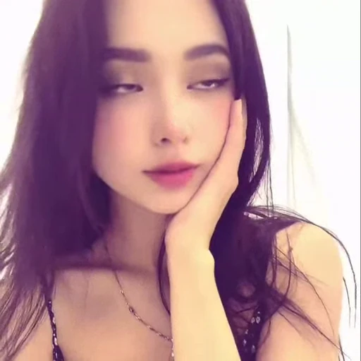 🥺 Стикер «Youшечка» для Telegram