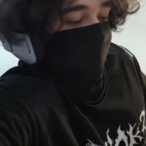 😏 Стикер «rostikfacekid» для Telegram