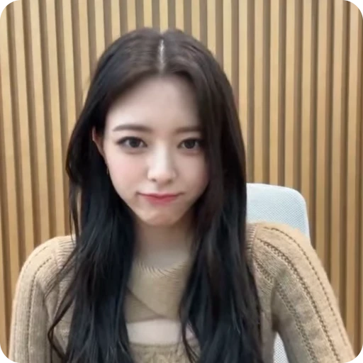 🧚‍♀️ Стикер «yuna with» для Telegram