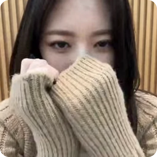 🧚‍♀️ Стикер «yuna with» для Telegram