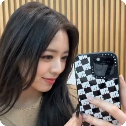 🧚‍♀️ Стикер «yuna with» для Telegram