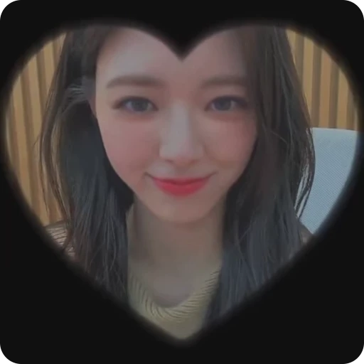 🧚‍♀️ Стикер «yuna with» для Telegram