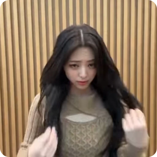 🧚‍♀️ Стикер «yuna with» для Telegram