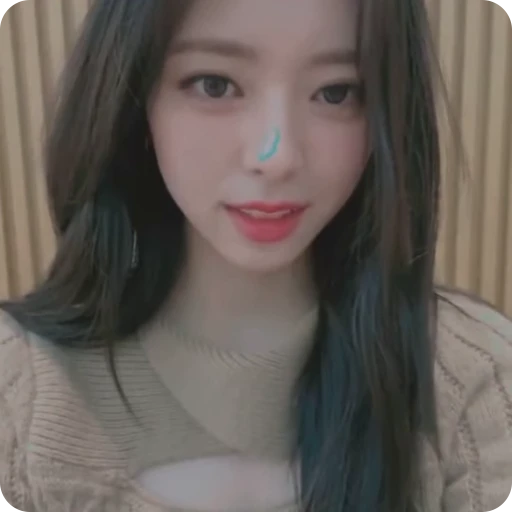 🧚‍♀️ Стикер «yuna with» для Telegram