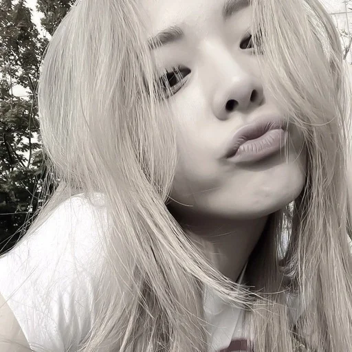🤰 Стикер «Yuna» для Telegram