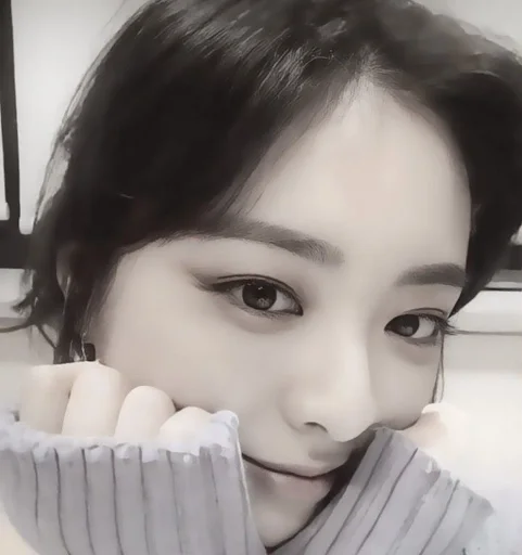 🤰 Стикер «Yuna» для Telegram