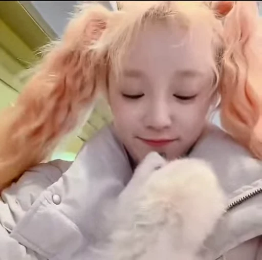 Стикерпак Yuqi 2 (G)I-DLE для Telegram