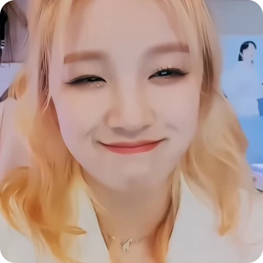 🧞‍♀️ Стикер «yuqi» для Telegram