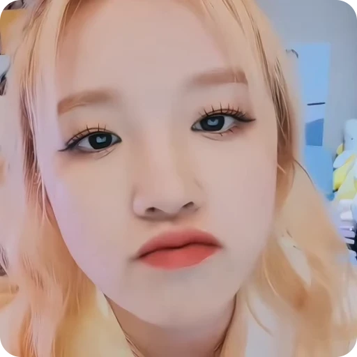 🧞‍♀️ Стикер «yuqi» для Telegram