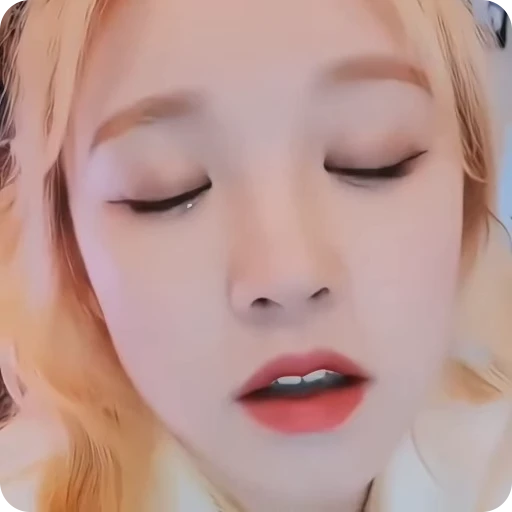 🧞‍♀️ Стикер «yuqi» для Telegram