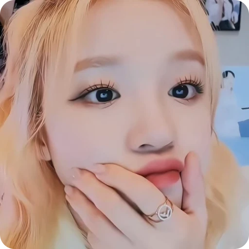 🧞‍♀️ Стикер «yuqi» для Telegram