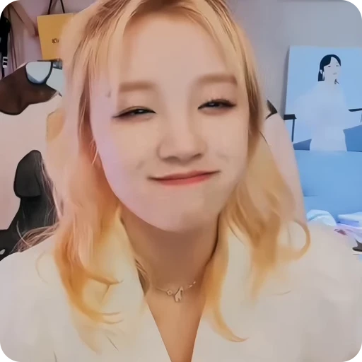 🧞‍♀️ Стикер «yuqi» для Telegram