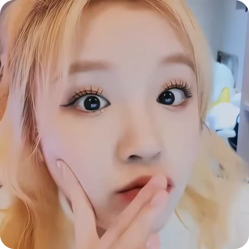🧞‍♀️ Стикер «yuqi» для Telegram
