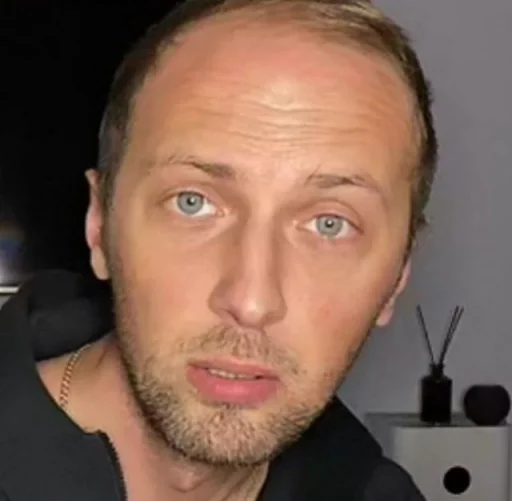 🤨 Стикер «зубарев милаш» для Telegram