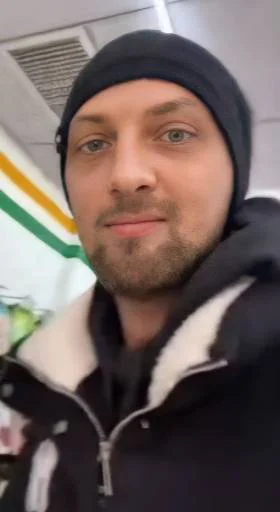 🙂 Стикер «zubarefff» для Telegram