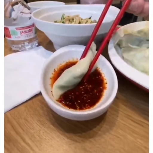 😋 Стикер «zubarefff няш» для Telegram