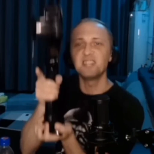 🔫 Стикер «zubarefff няш» для Telegram