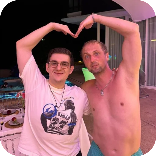 💪 Стикер «Zubarev» для Telegram