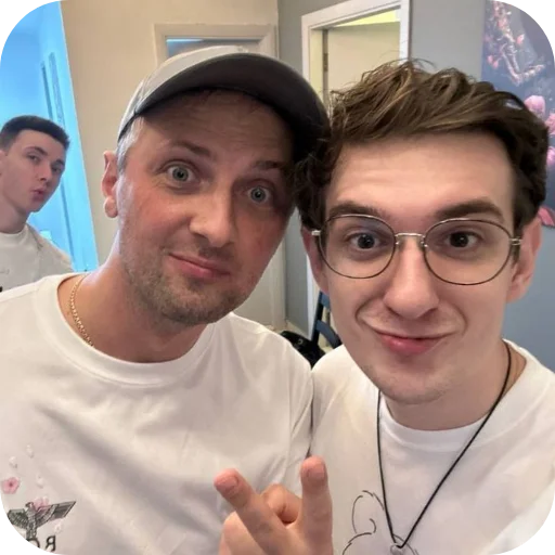 🙂 Стикер «Zubarev» для Telegram