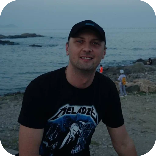 😁 Стикер «Zubarev» для Telegram